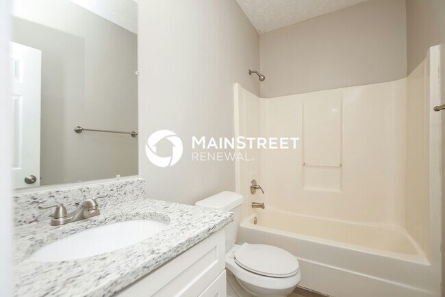 Building Photo - 4 Bedroom Pet-Friendly Home in Riverdale, GA with Main Street Renewal