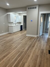 Building Photo - 927 Mckaig Ave