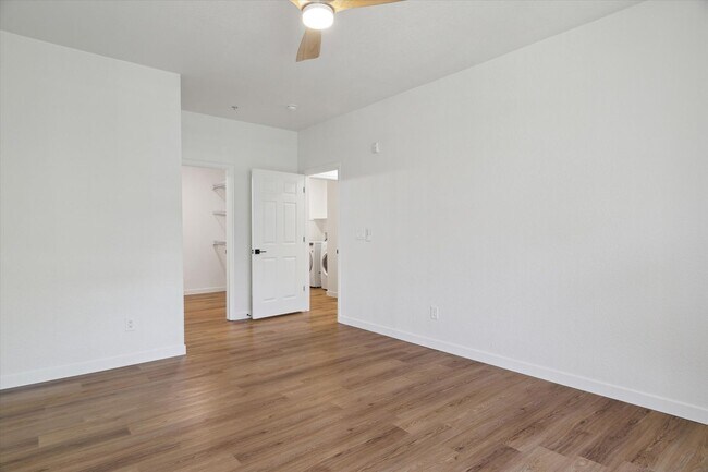 Building Photo - $1,000 DEPOSIT!!!! Fully Remodeled Three Bedroom, Two Bathroom Condo