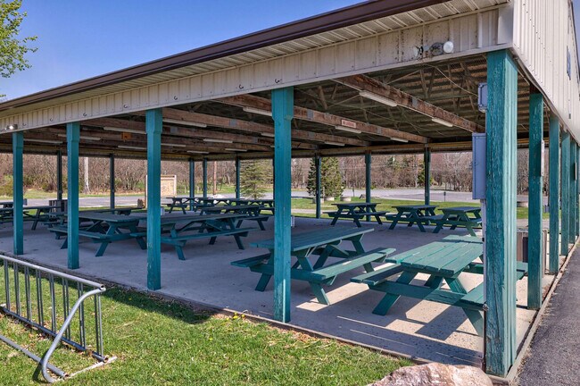 Building Photo - 126 Petrarch Trail