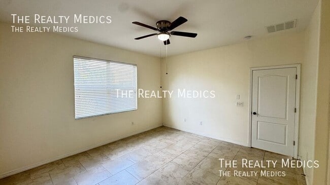 Building Photo - 3723 Prescott Loop