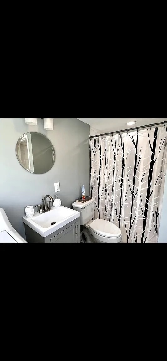 Building Photo - 14 Albert Ave