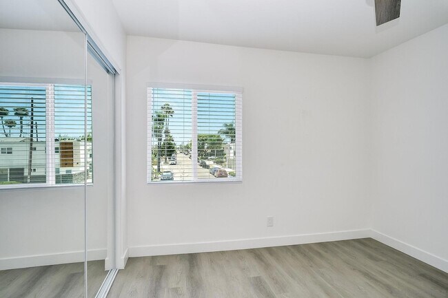 Building Photo - 3204 Collier Ave