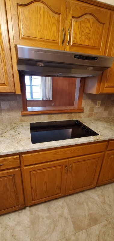 Building Photo - 601 Cliffside Dr