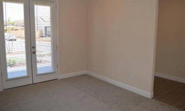 Building Photo - 2406 Gabriel Dr