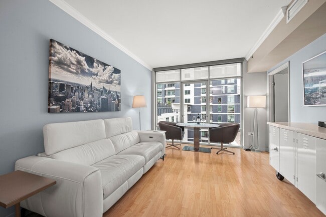 Building Photo - Great Acqua Vista Home with Harbor Views