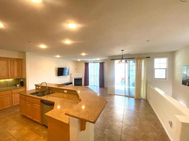 Building Photo - Dublin Ranch Village 2 bd / 2.5 bath