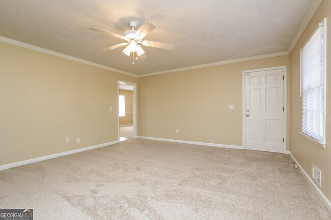 Building Photo - 6471 Chickasaw Dr