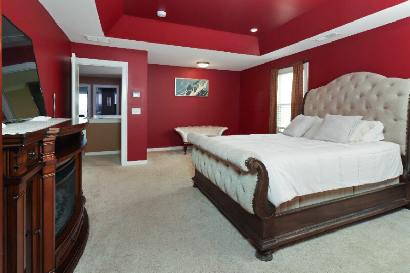 Building Photo - 4010 Lake Manor Way