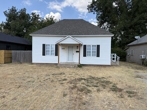 Building Photo - 1820 W Idaho Ave
