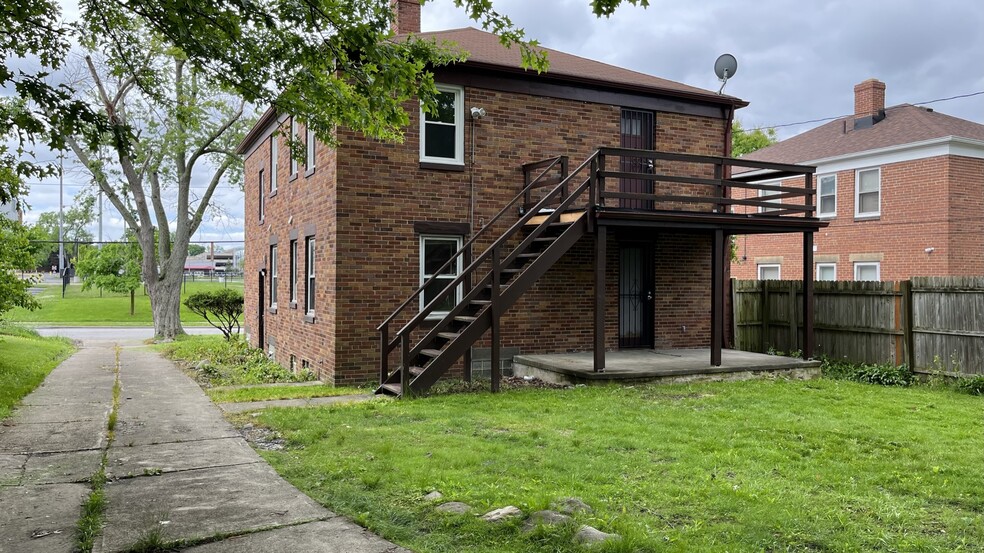 Building Photo - 3237 Washington Blvd