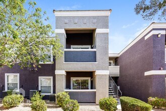 Building Photo - 9620 W Russell Rd