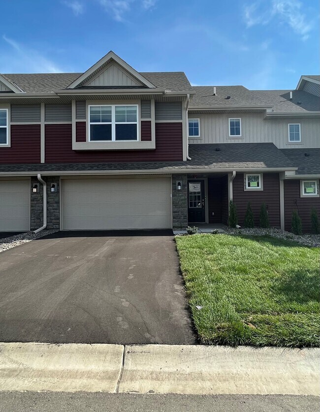 Building Photo - 9662 Canter Ct
