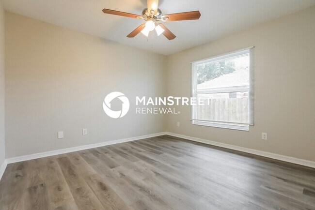 Building Photo - 3 Bedroom Pet-Friendly Home in North Port,...