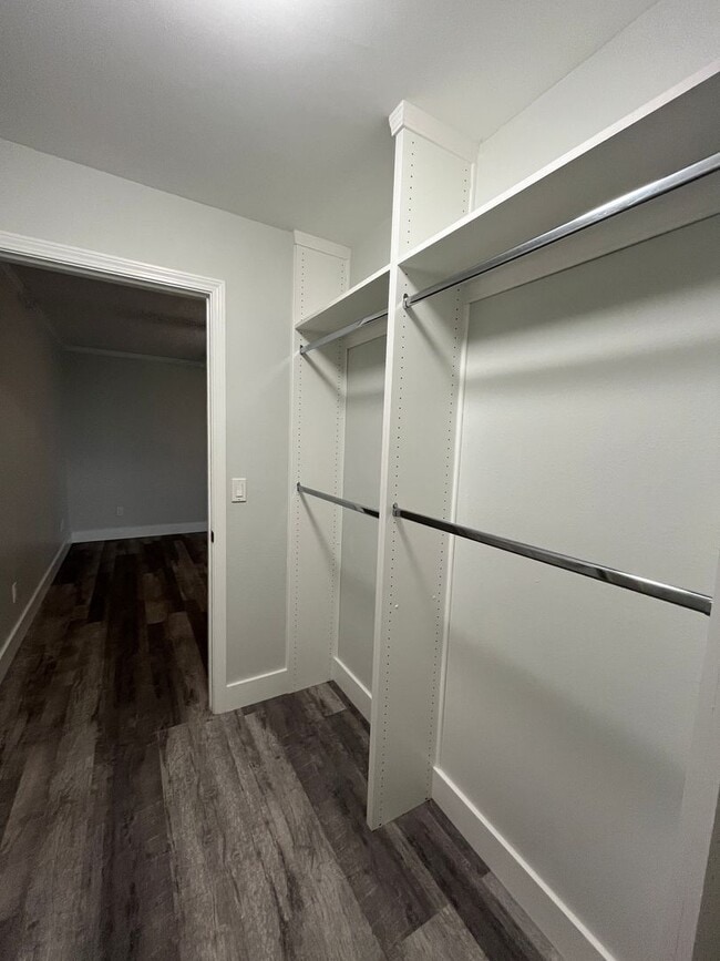 Building Photo - Location, Lifestyle, and Luxury