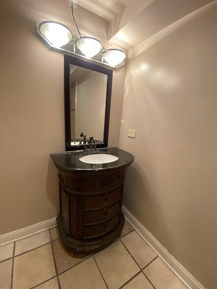 Basement bathroom - 1814 W Pershing Rd