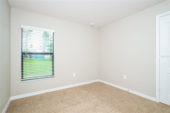 Building Photo - 367 W Aster Ct