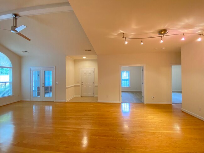 Building Photo - 4700 Ludwell Branch Ct