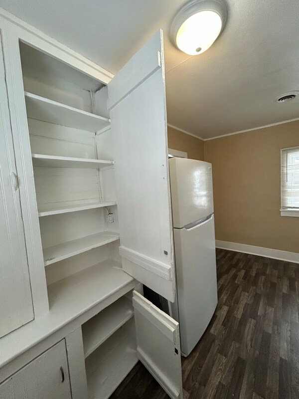 Building Photo - 401 Hannibal St