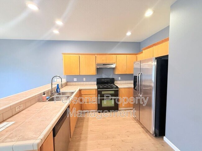 Building Photo - 5602 NE 64th Street