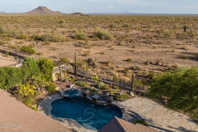 Building Photo - 13331 E Del Timbre Dr