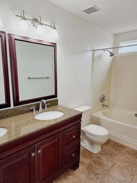 Building Photo - 455 Sandy Ridge Cir