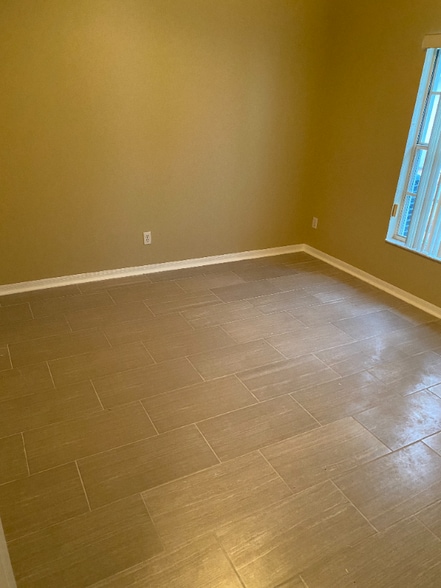 Building Photo - 133 Ridge View Dr