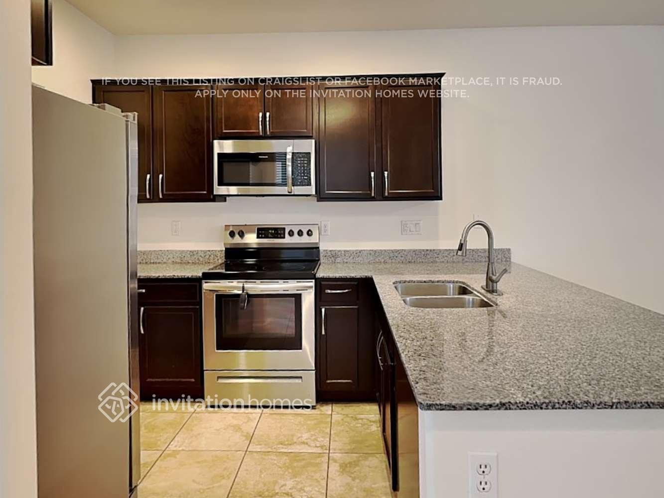 Building Photo - 1447 S Colt Dr