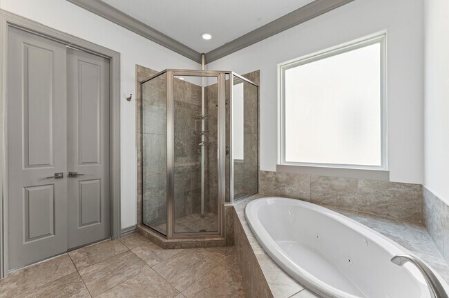 Building Photo - 1822 Jade Hollow Ln