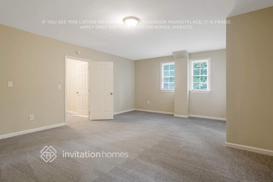 Building Photo - 762 Plainville Way SW