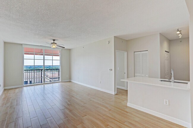 Building Photo - 651 Okeechobee Blvd