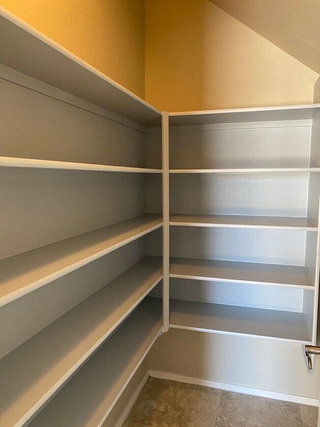 Building Photo - 18686 E Mockingbird Dr