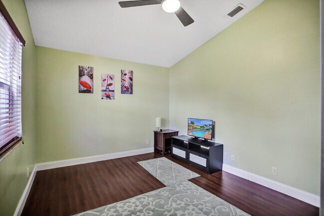 Building Photo - 7214 Panache Way