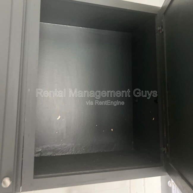 Building Photo - 1015 N Humboldt Ave