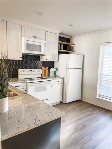 Building Photo - 253 E Stephenson St