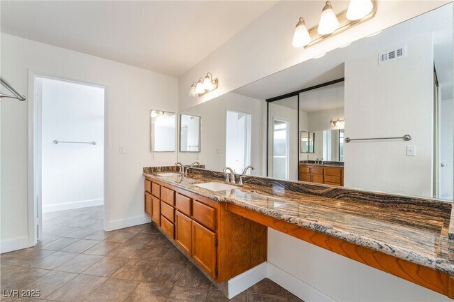 Building Photo - 4338 Apex Dr