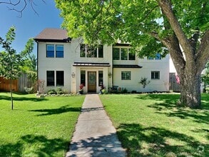 Building Photo - IMMACULATE HOME IN UNIVERSITY HEIGHTS! UPD...