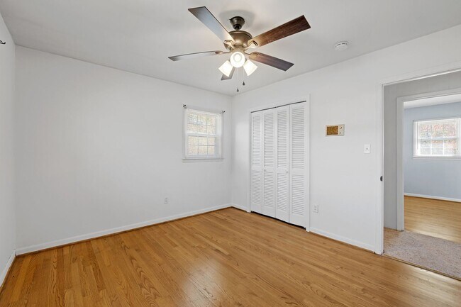 Building Photo - Charming 3 Bedrooms, 1.5 Bath Ranch Home Minutes From Lake Cooley