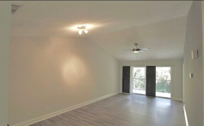 Building Photo - 737 Landover Ct