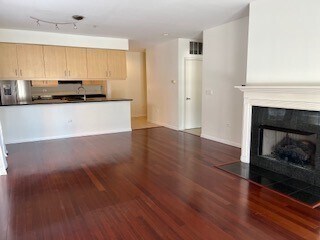 Building Photo - 1210 Chicago Ave