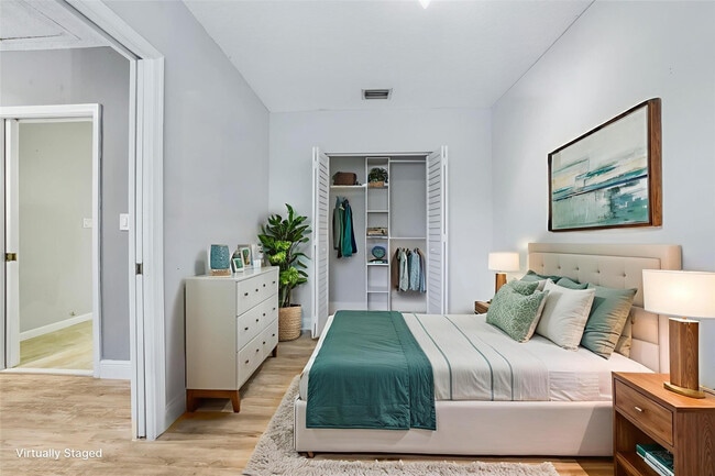 Building Photo - 214 City View Dr