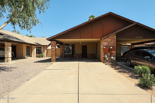 Building Photo - 3238 E Calypso Ave