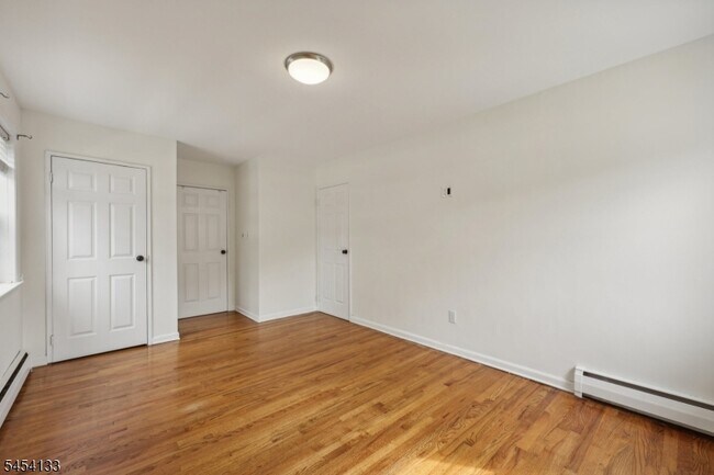 Building Photo - 161 Ridge Rd