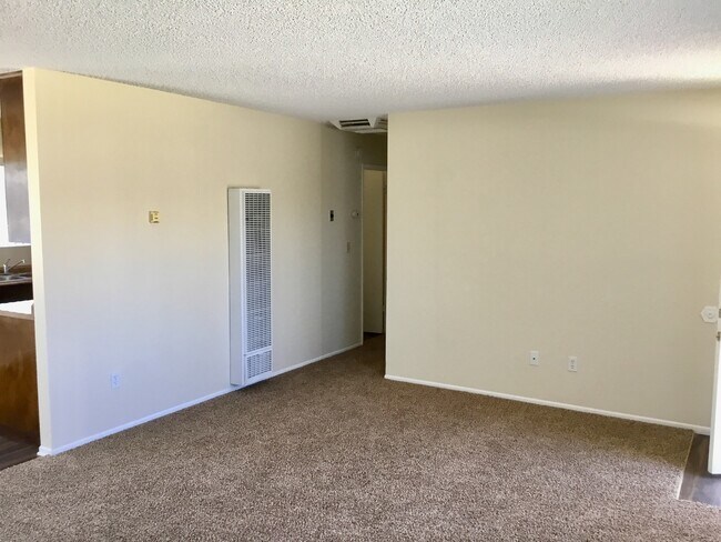 Building Photo - Goleta-6309