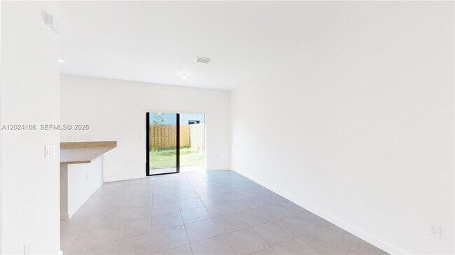Building Photo - 11815 SW 246 Terrace