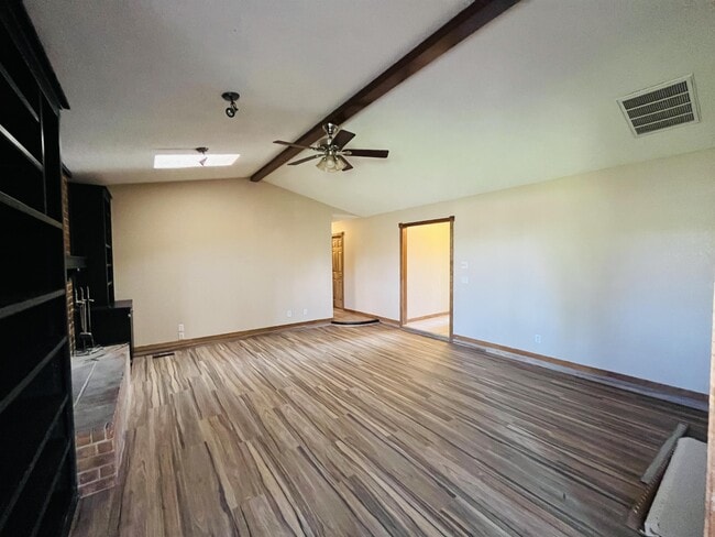 Building Photo - 2109 Tracys Terrace