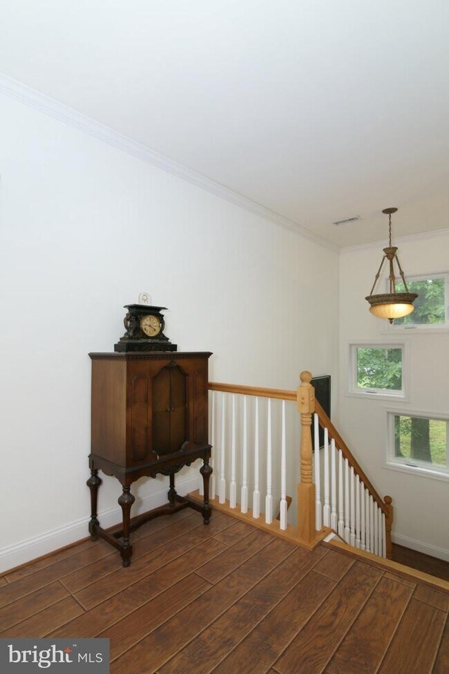 Building Photo - 6431 Fairland St