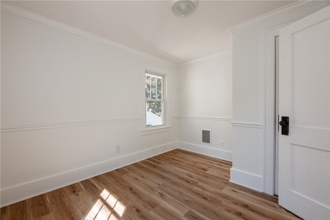 Building Photo - 116 W Spruce St