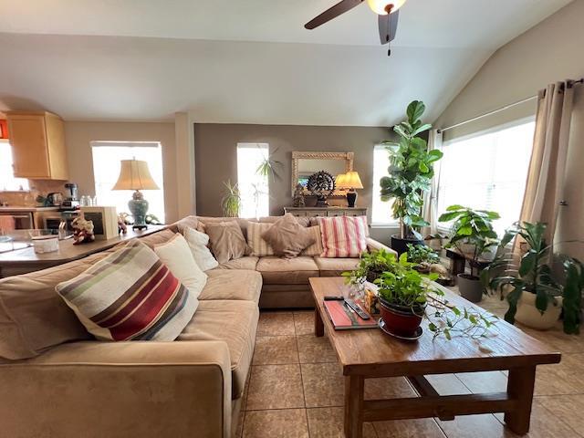 Building Photo - 10717 Casitas Dr