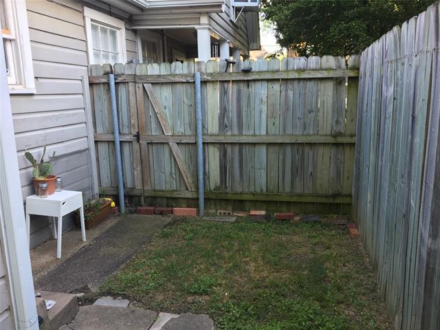 Building Photo - 5949 Lewis St